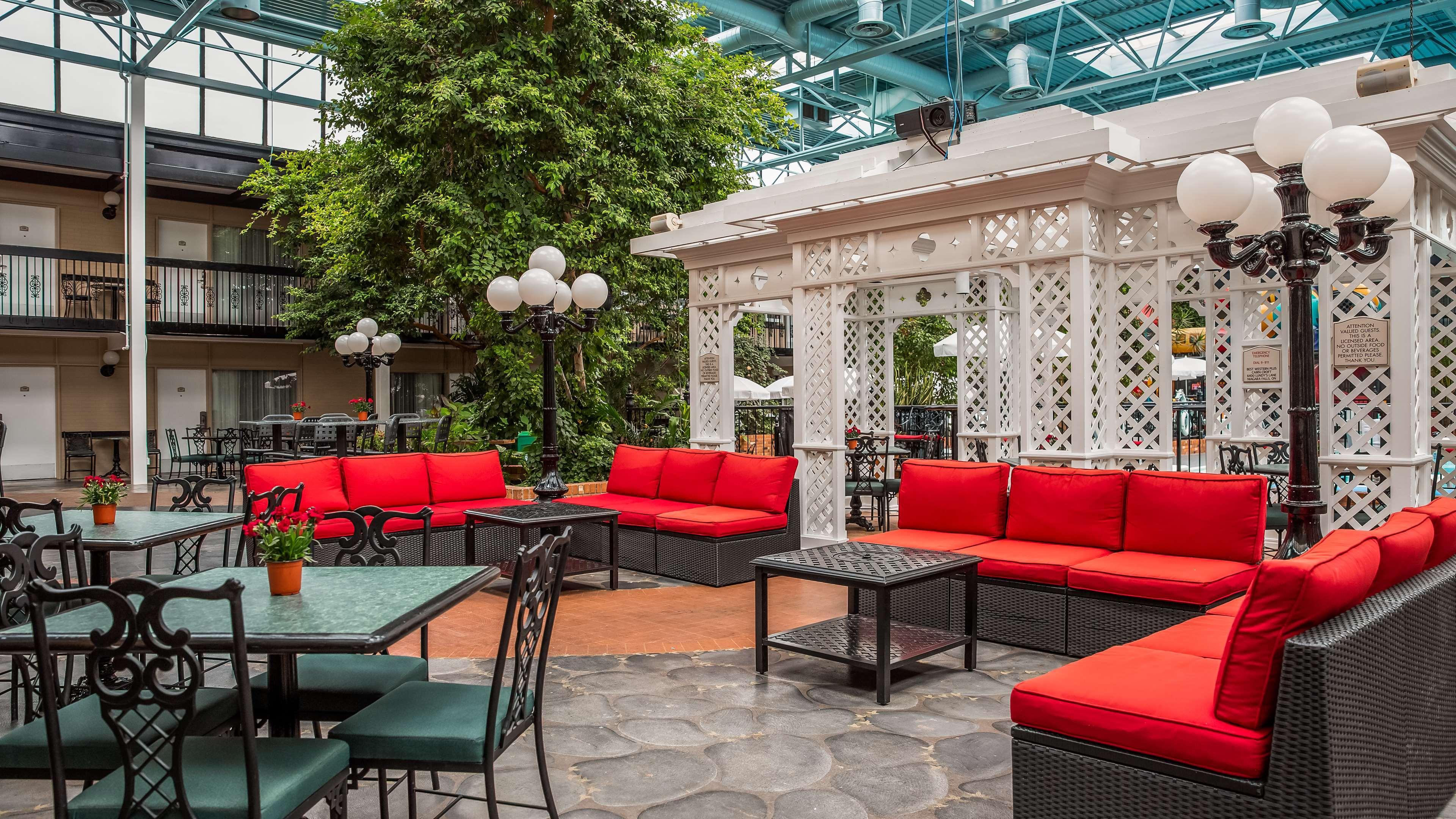Best Western Plus Cairn Croft Hotel Niagara Falls Exteriör bild