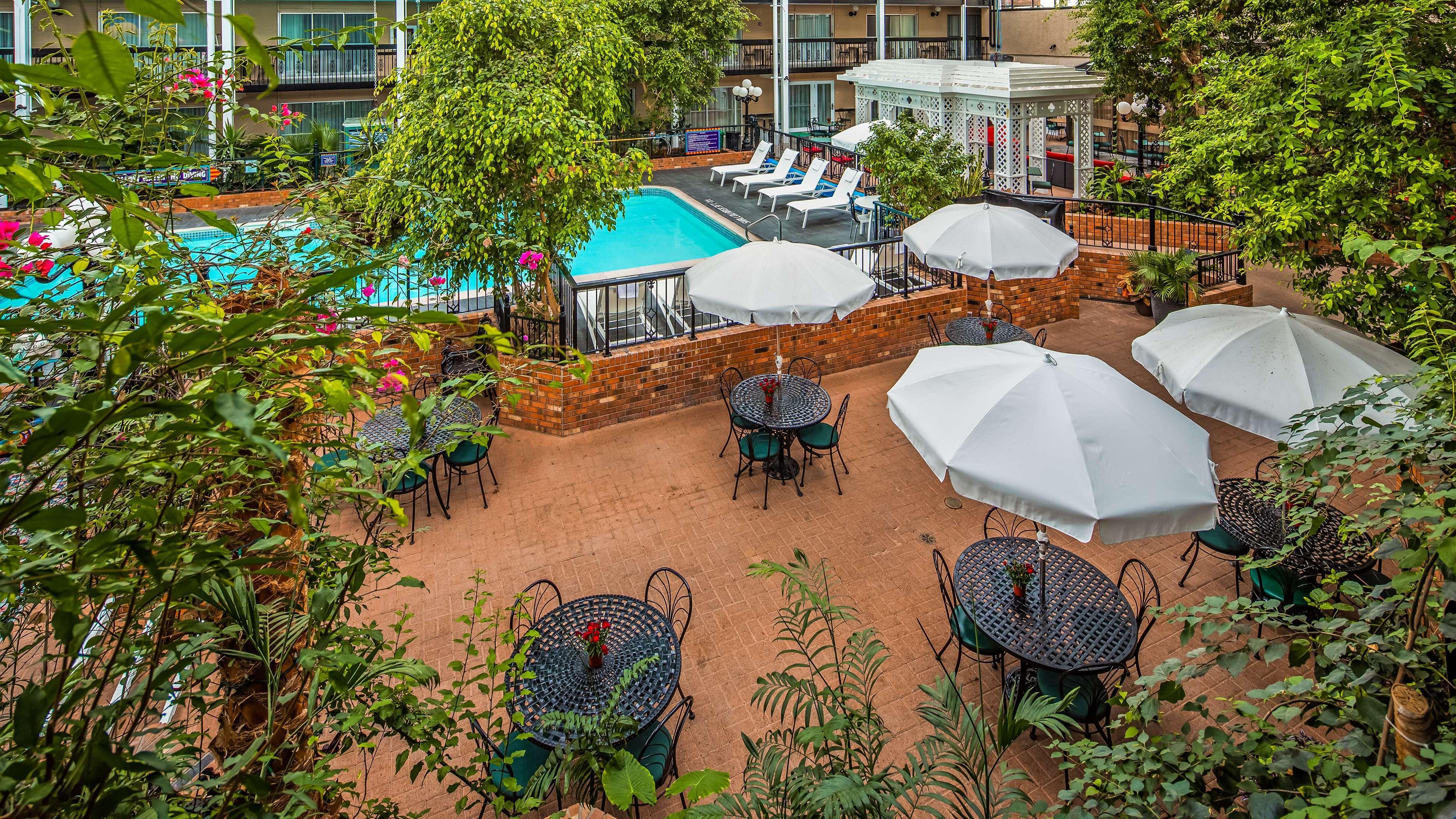 Best Western Plus Cairn Croft Hotel Niagara Falls Exteriör bild